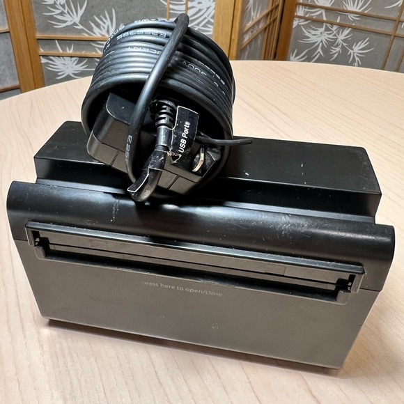 iHome IK8 Rechargeable Portable Speakers with Travel Case for Kindle Fire - Picture 14 of 14